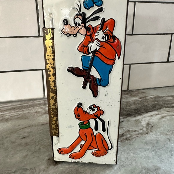 Vintage metal Mickey Mouse piggy bank safe - Picture 5 of 9